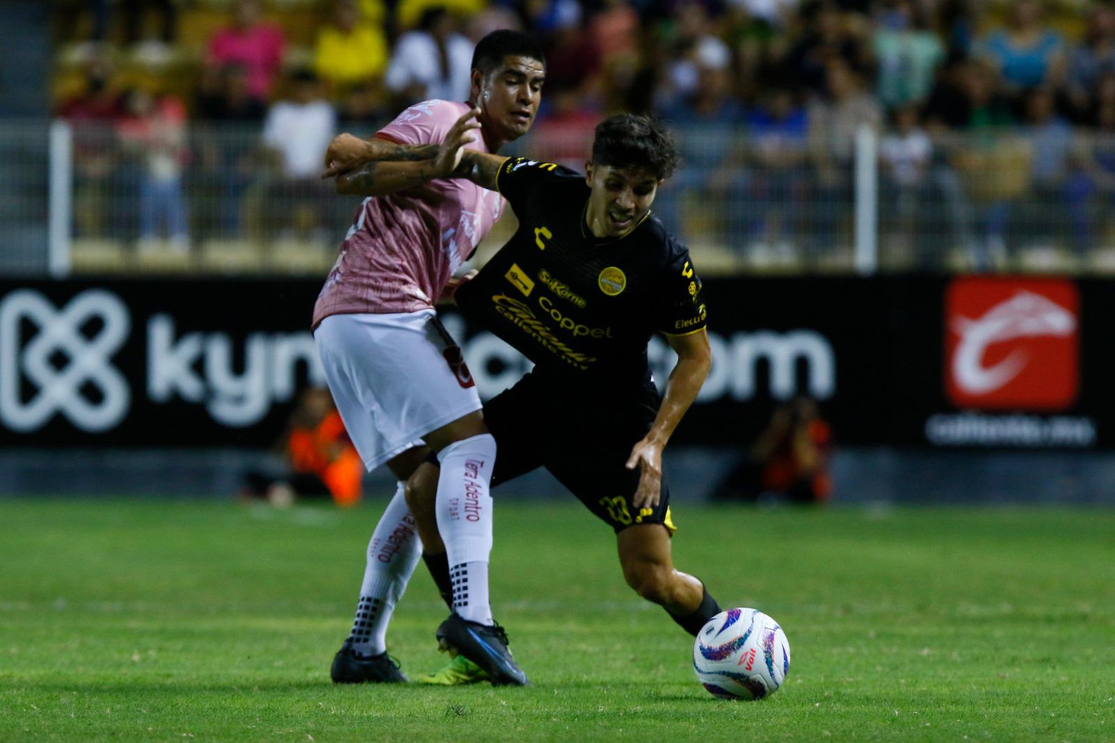 $!Dorados de Sinaloa golea al sublíder Mineros de Zacatecas