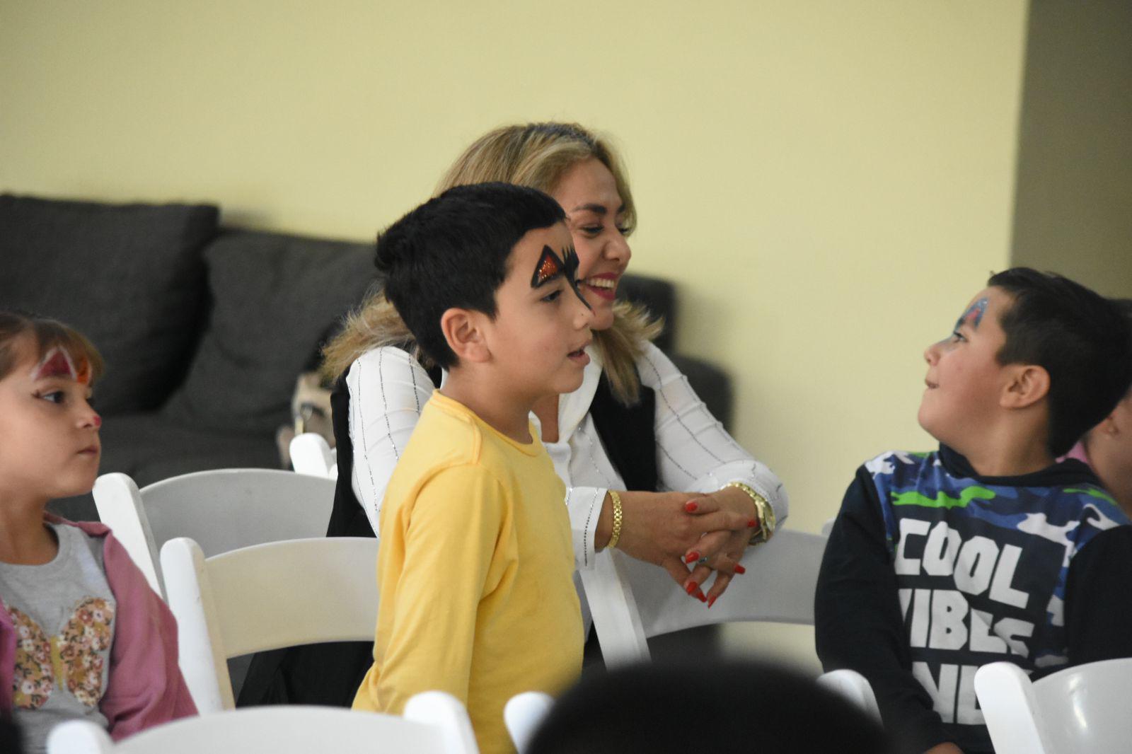 $!Los Reyes Magos de Datemex entregan alegrías a niñas y niños de Culiacán