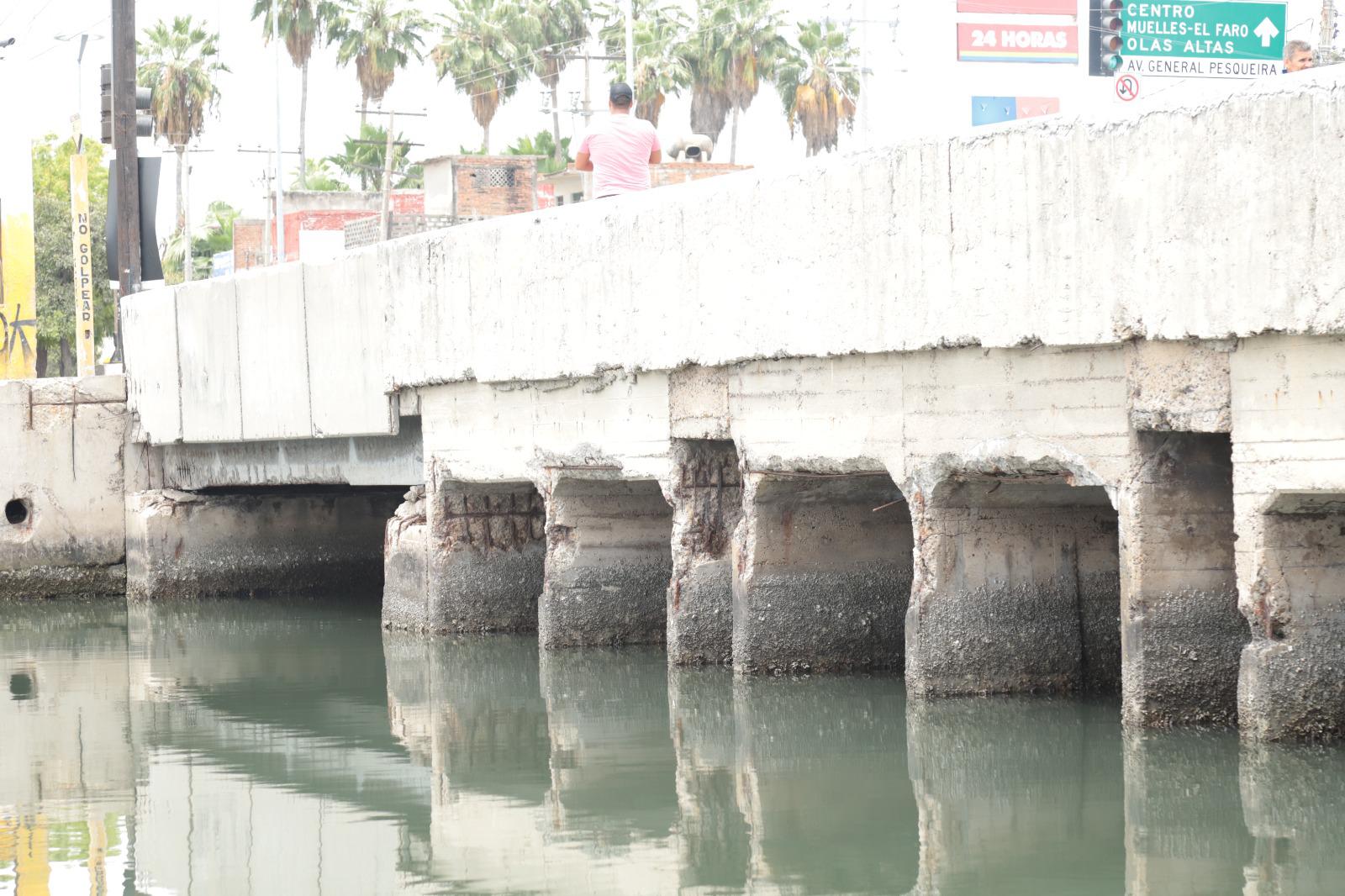 $!Causa alerta deterioro en el puente Juárez de Mazatlán