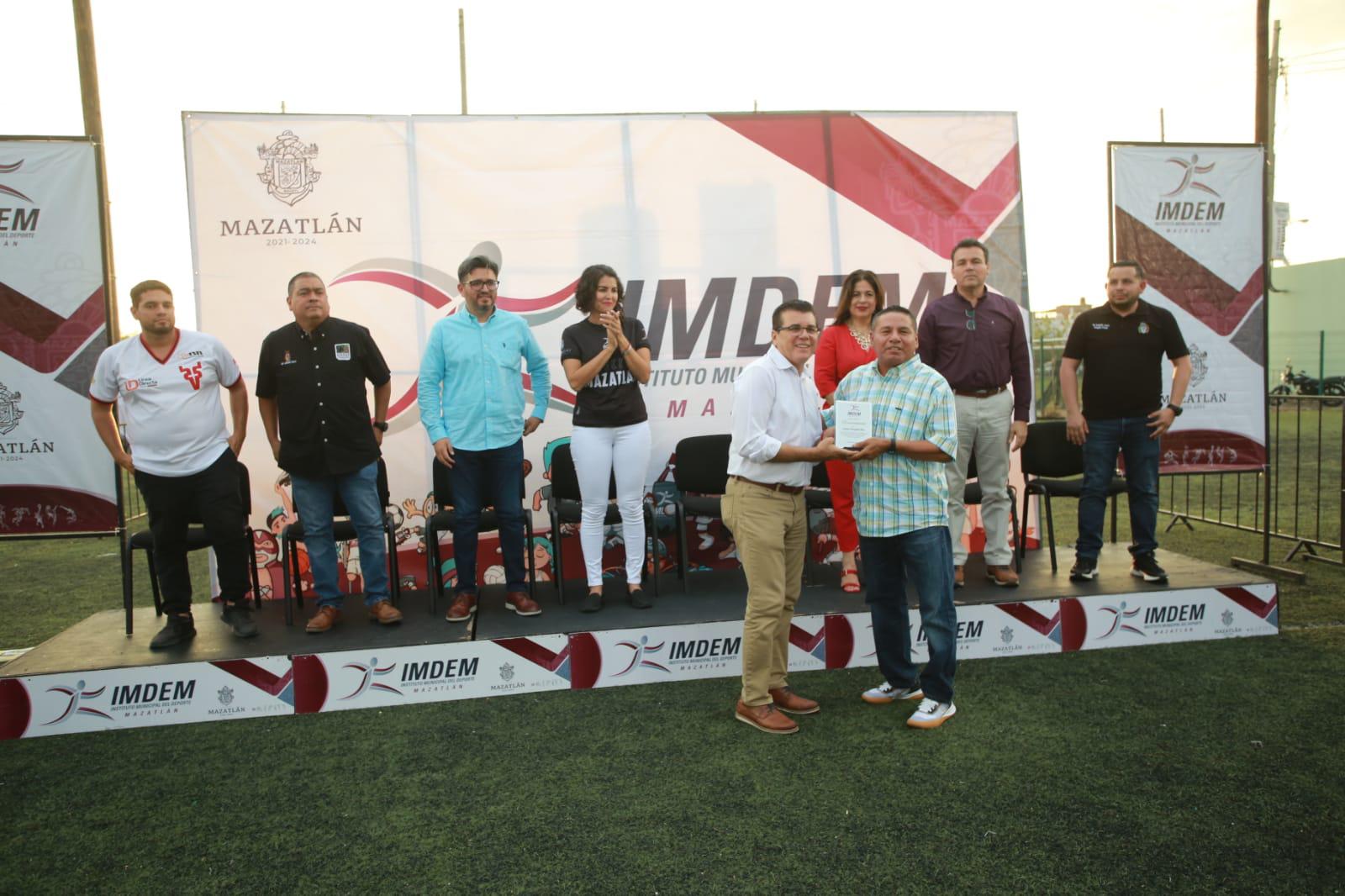 $!Oficializan apertura de Estatal de futbol, en Mazatlán