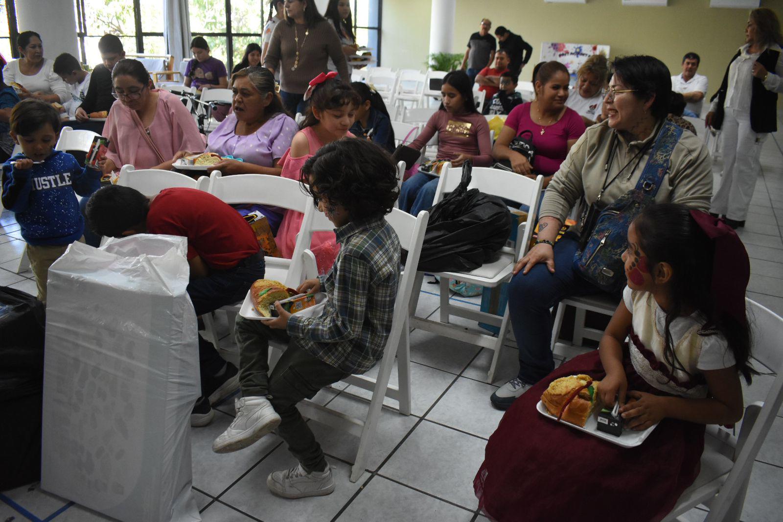 $!Los Reyes Magos de Datemex entregan alegrías a niñas y niños de Culiacán