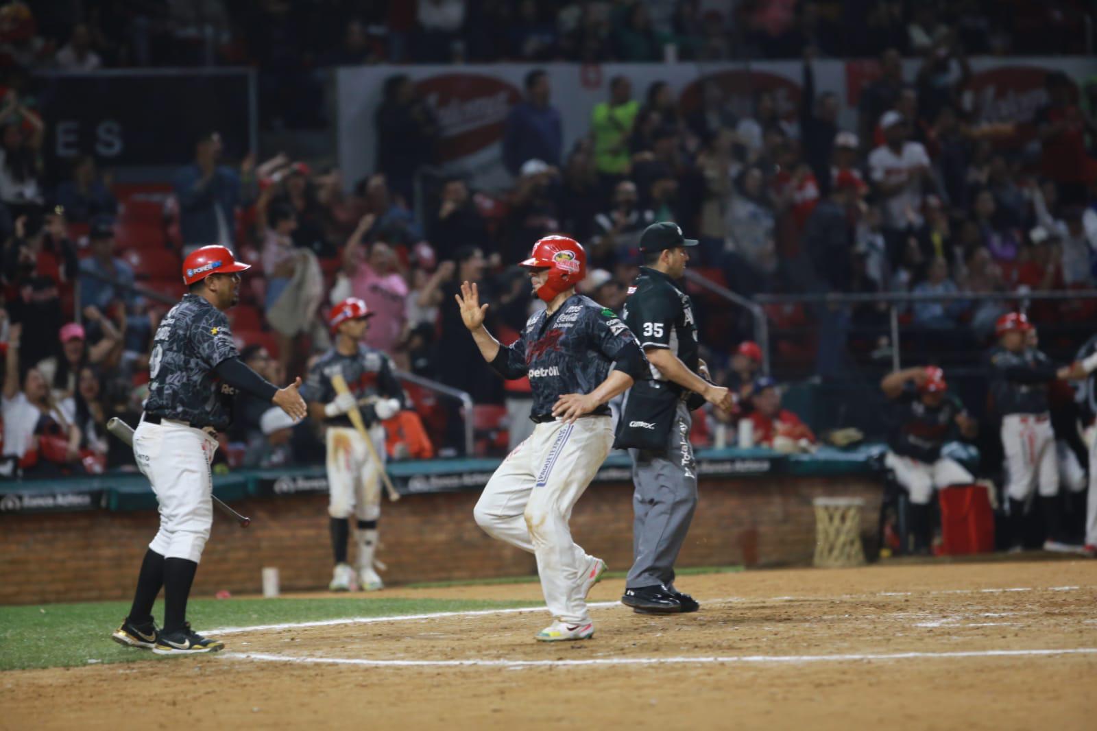 $!Luce pitcheo de casa y Venados iguala serie de playoffs