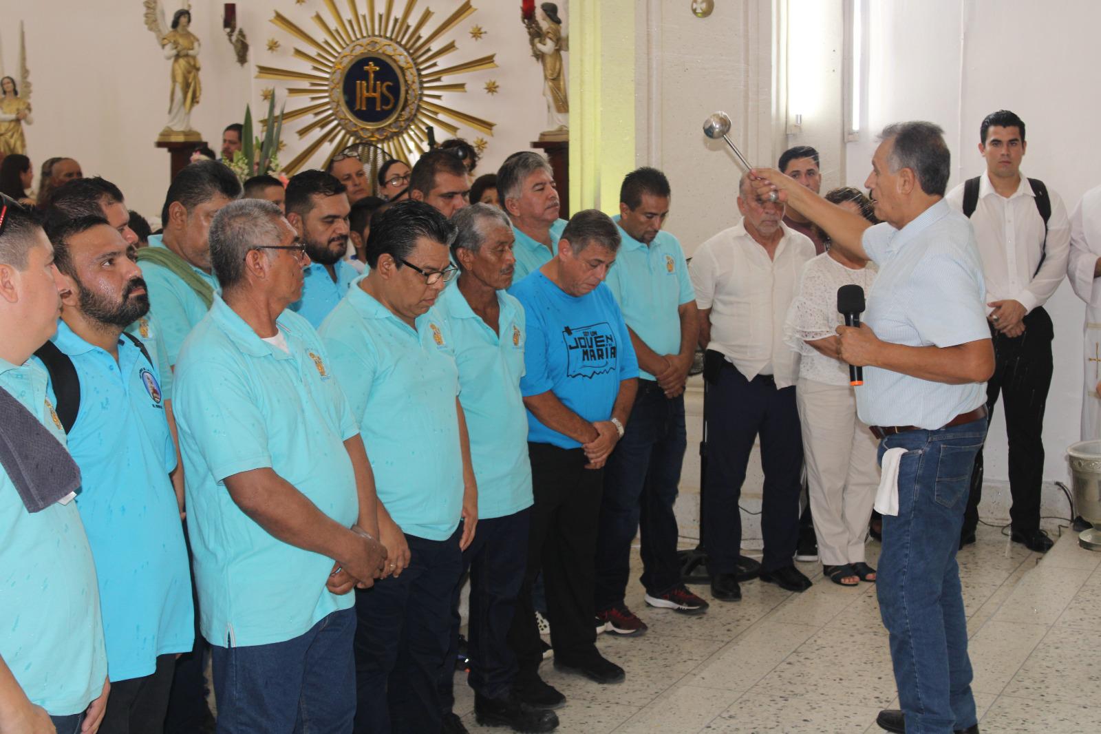 $!Calor no diezma fe de peregrinos en la romería de la Virgen del Rosario