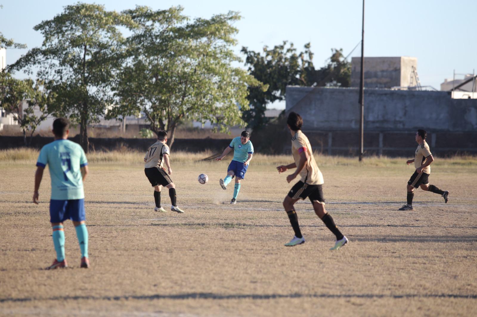 $!IMSS asegura la Copa en Liga de Futbol Intermédicos
