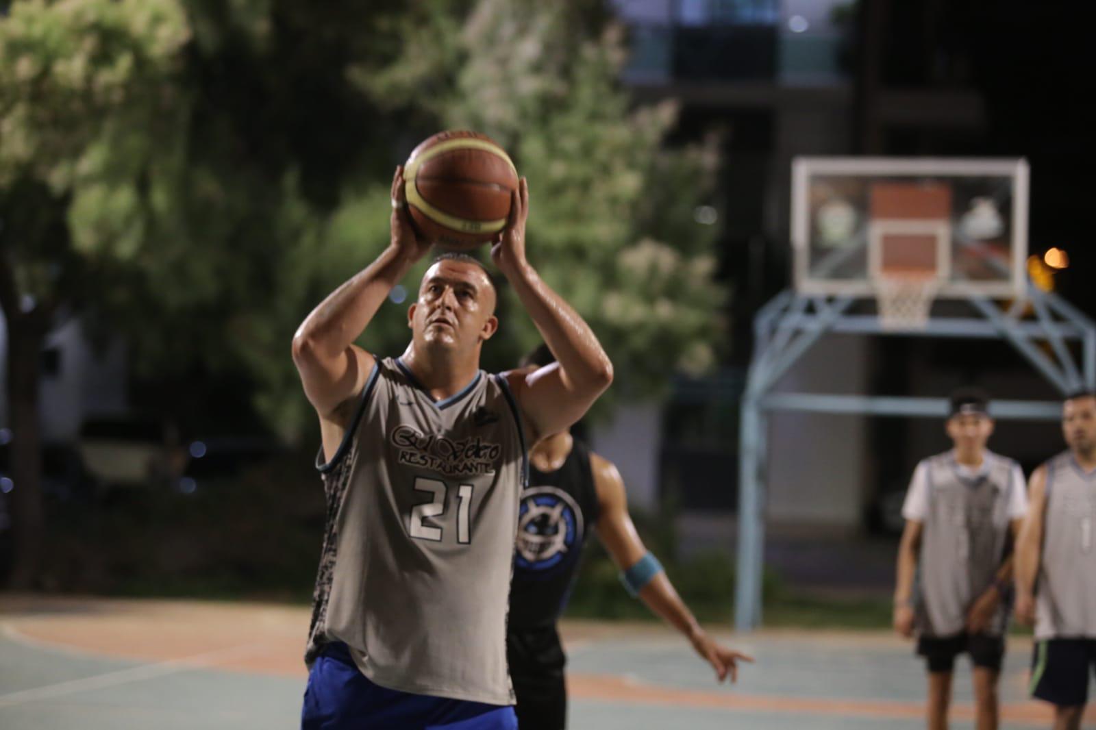 $!Restaurante El Velero se queda corto en Baloncesto de Casa Hogar