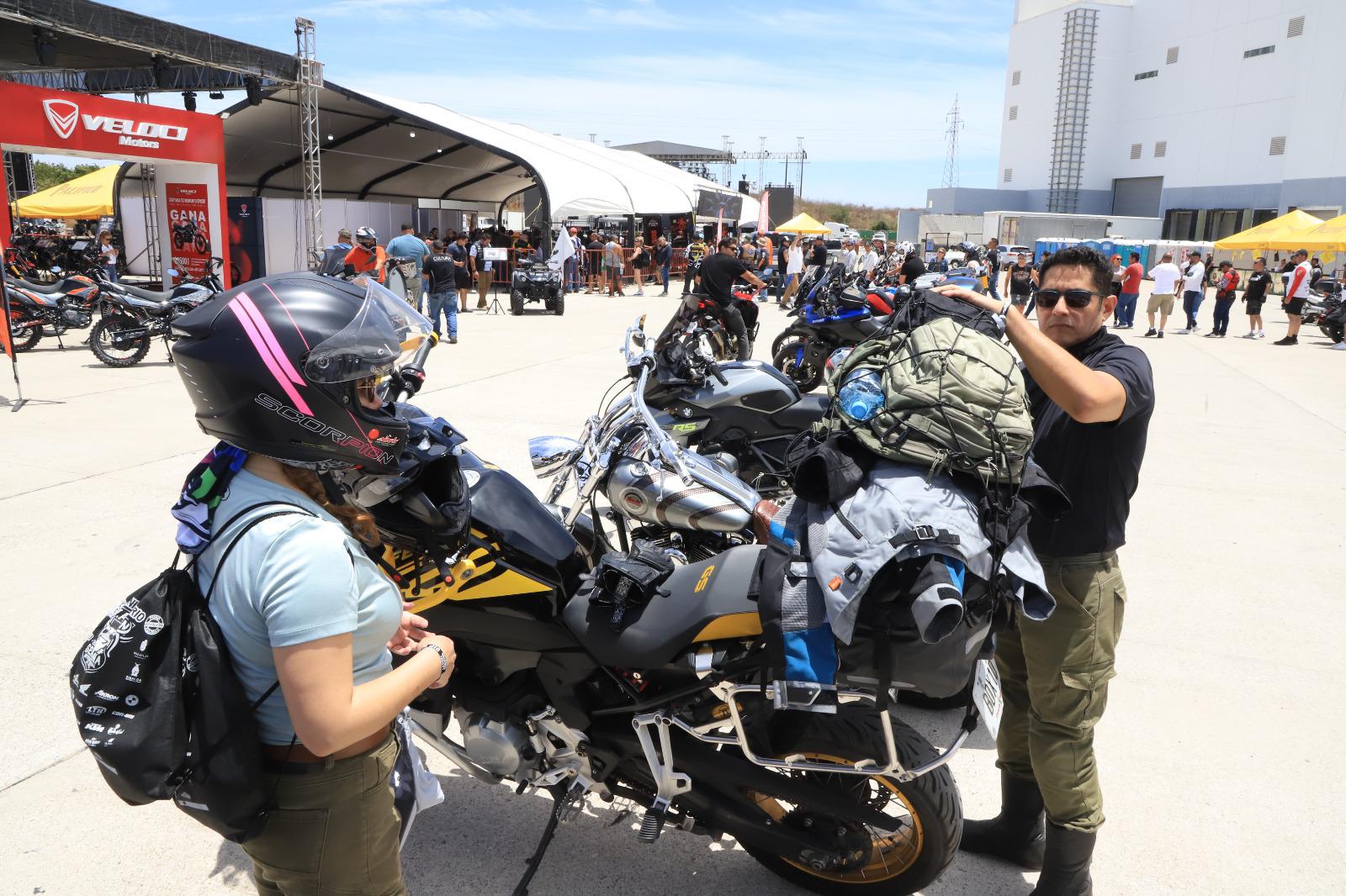 $!Intenso movimiento registra Foro Biker con inicio de registros de la Semana de la Moto