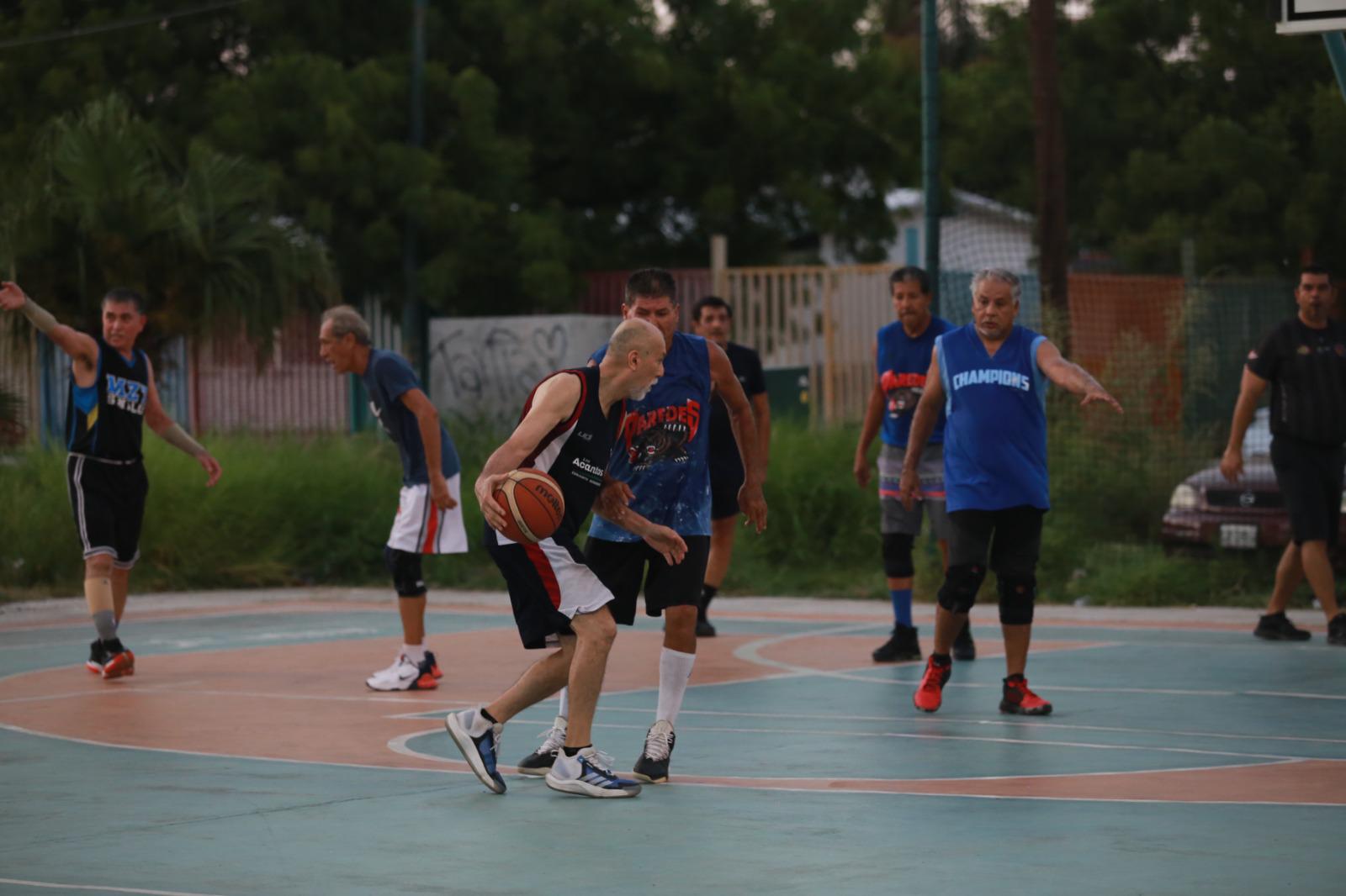 $!Se queda corto Tacos El Chile en Liga Maxibasquet