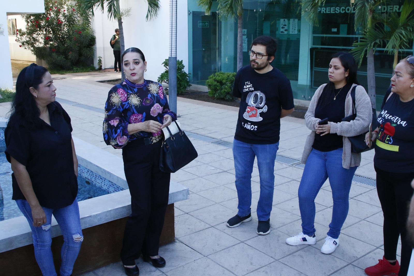 $!Acusan maestros de preescolar que tienen meses sin pago de su sueldo, en Culiacán