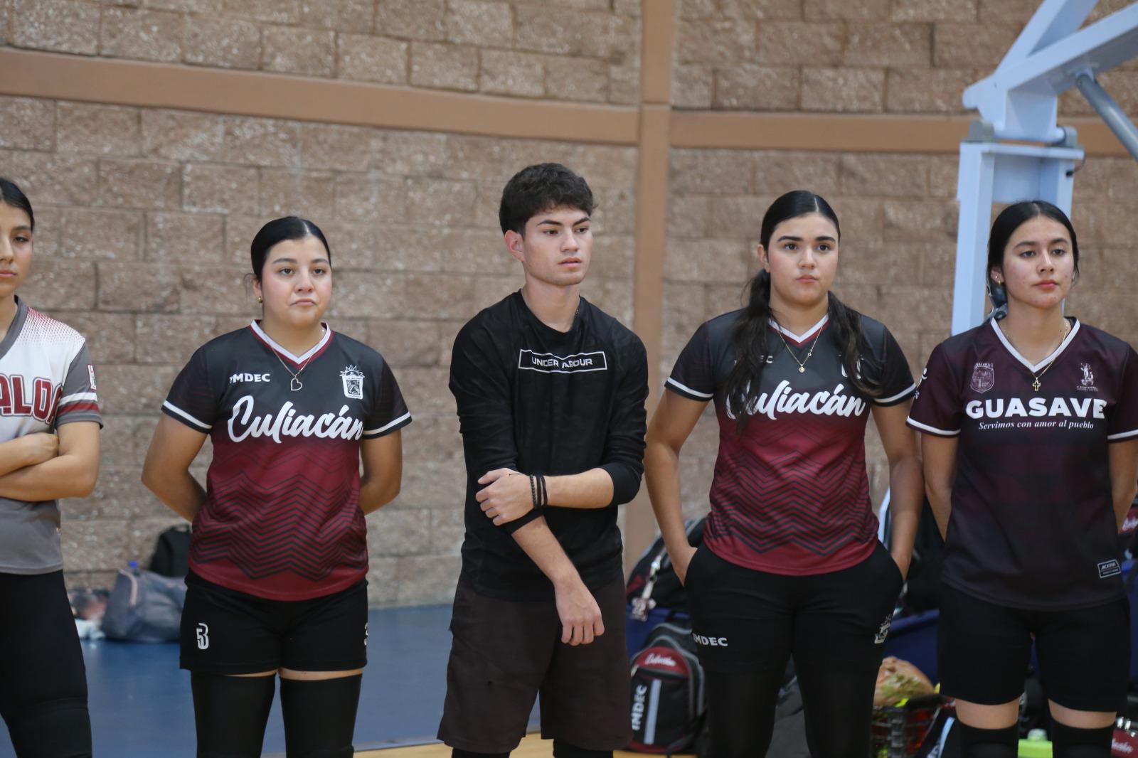 $!A formar buenas selecciones: Jesús Sandoval, manejador de la selección sinaloense de Beisbol Five