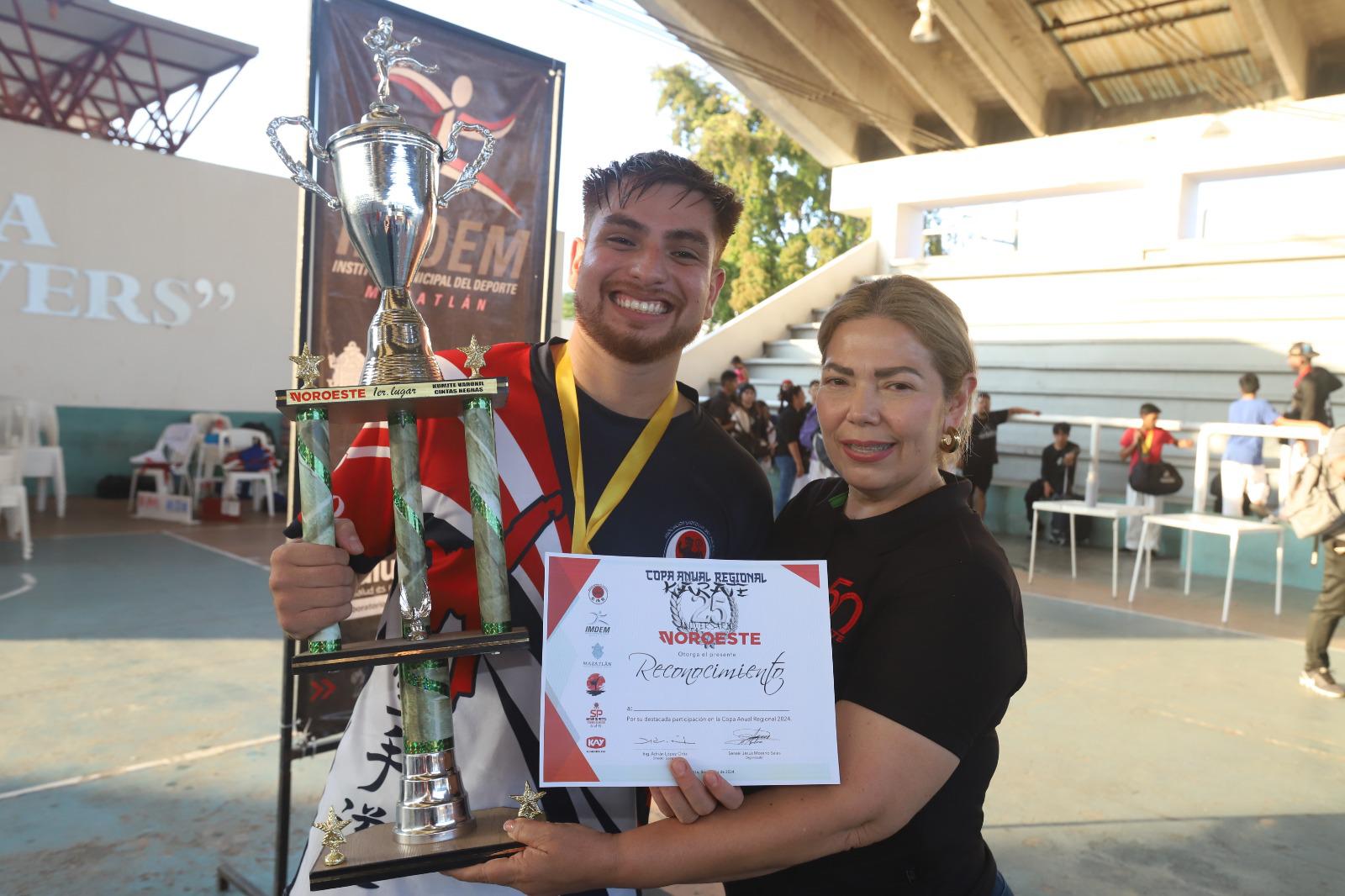 $!Reconocen a lo mejor de la edición 25 de la Copa Datemex de Karate