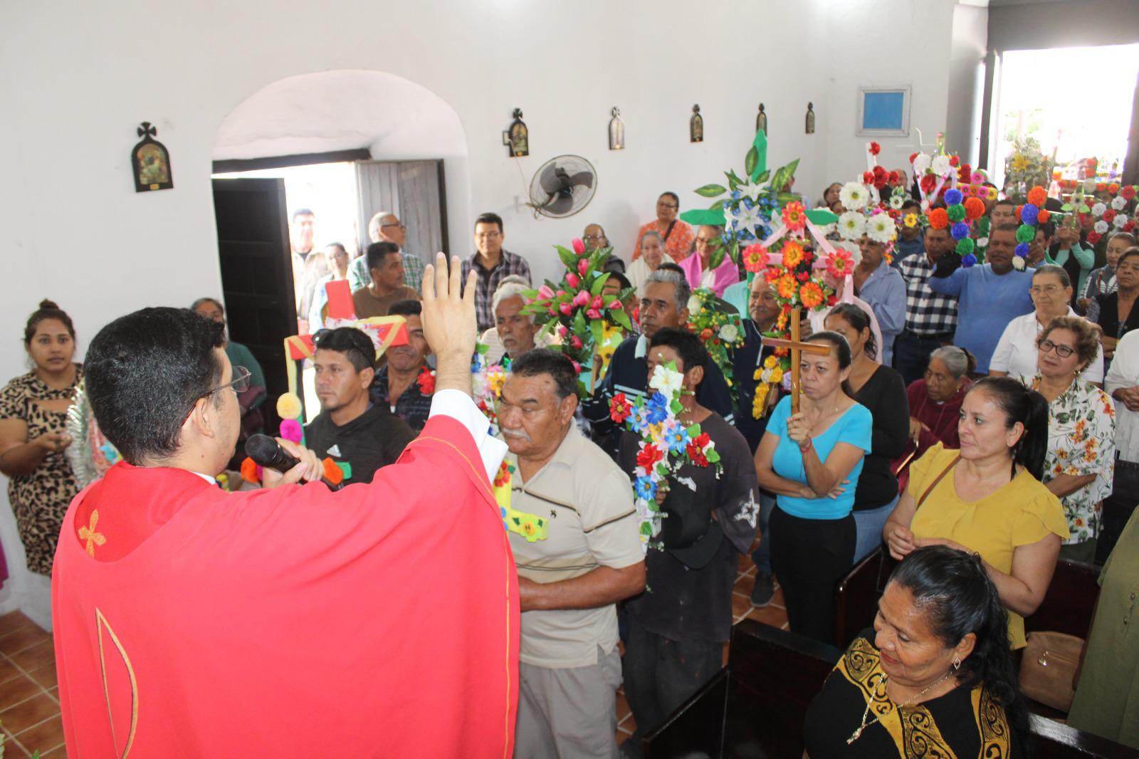 $!Albañiles en Rosario celebran a la Santa Cruz para pedir que no falte el trabajo todo el año