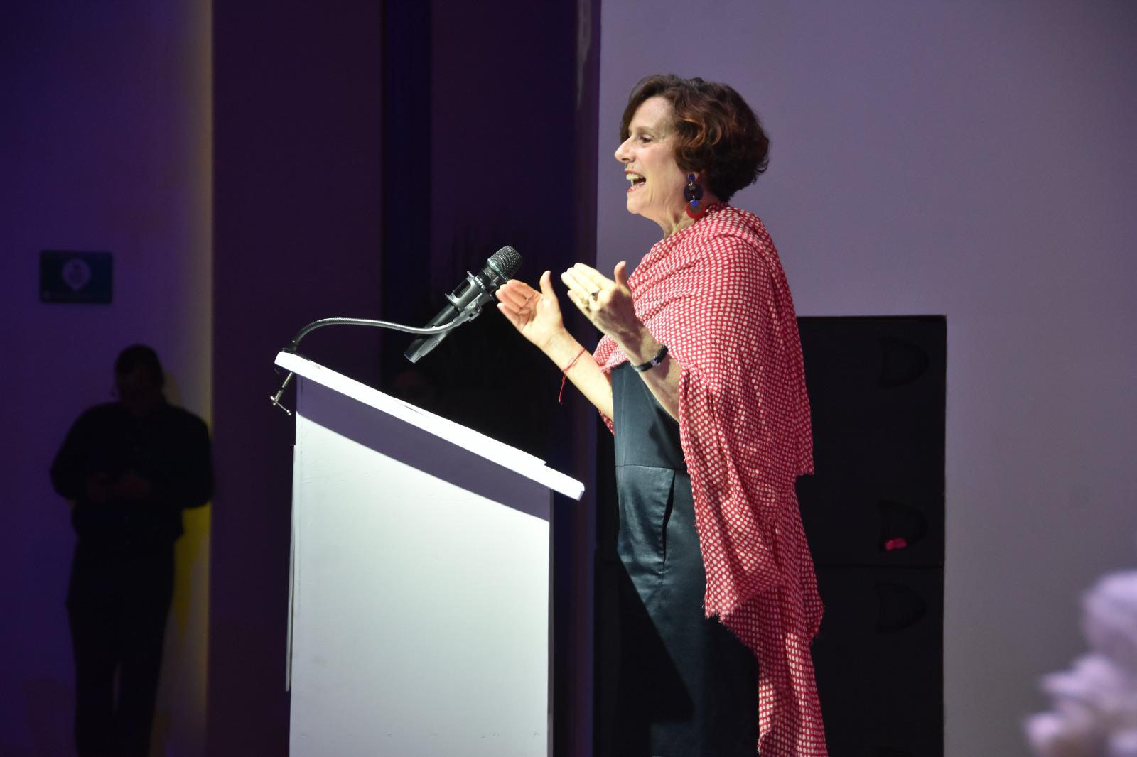 $!México requiere ciudadanos críticos, exigentes: Denise Dresser