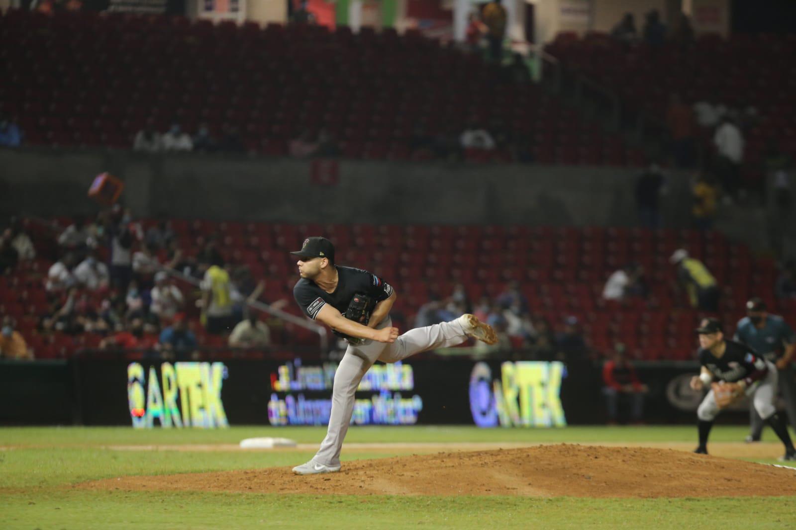 $!Venados de Mazatlán le da un debut triunfal a Robinson Cancel al vencer a Tomateros de Culiacán