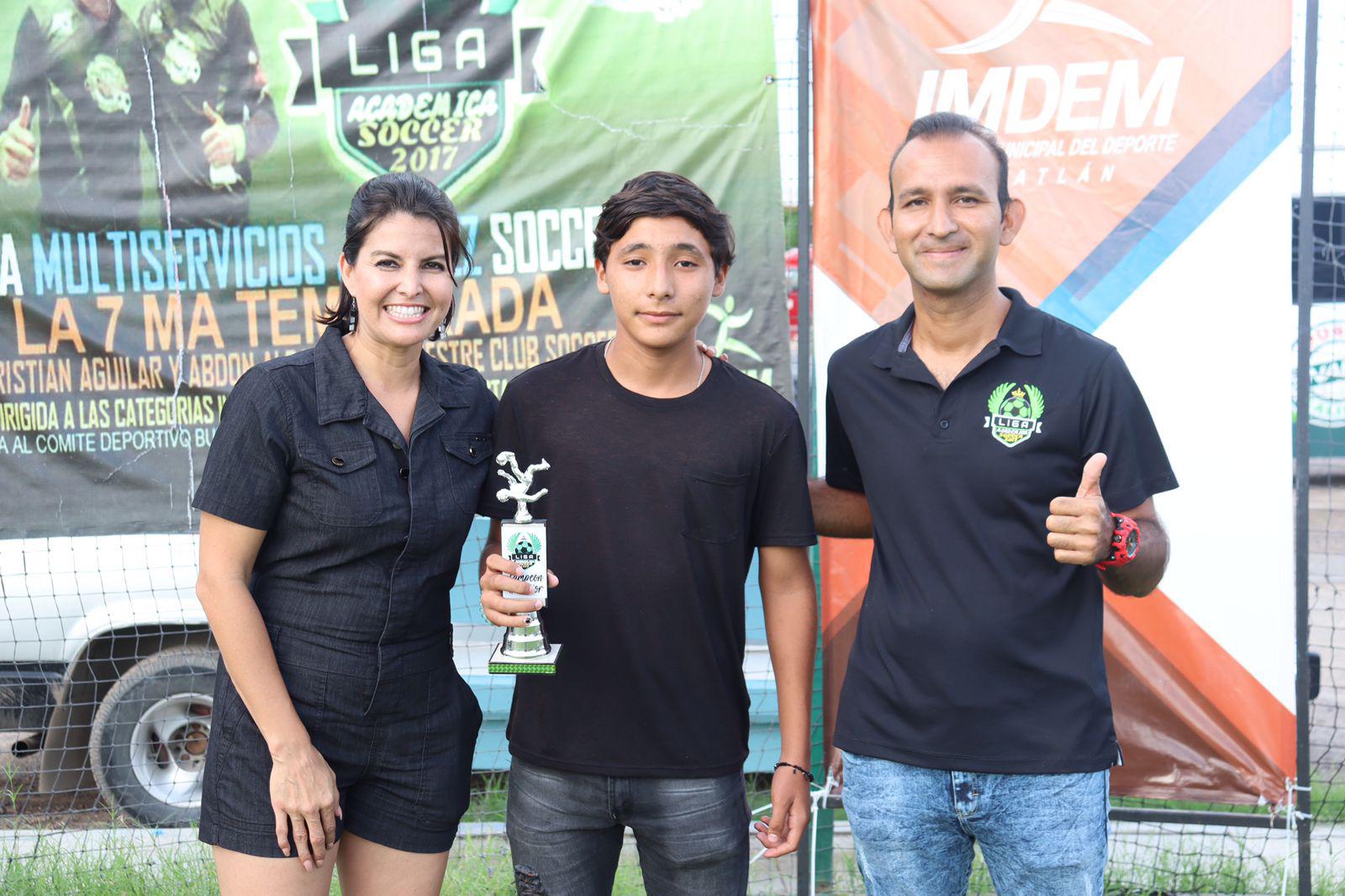 $!Panteras ruge como campeón en la colonia Burócrata