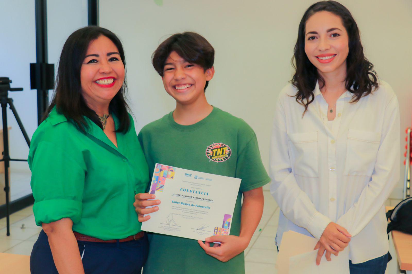 $!Jesús Santiango Martínez Espinoza compartió su entusiasmo en el taller.