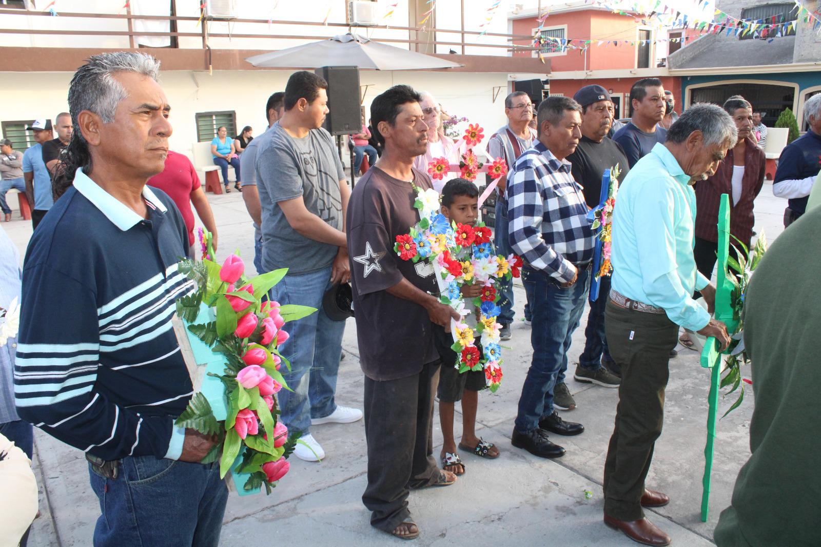 $!Albañiles en Rosario celebran a la Santa Cruz para pedir que no falte el trabajo todo el año