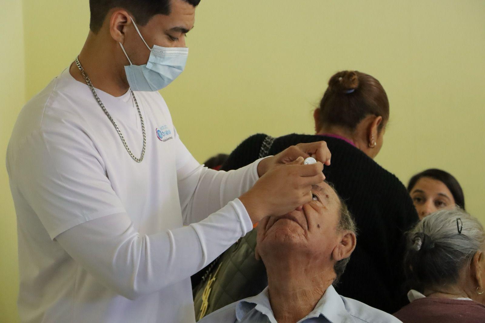 $!DIF realiza Jornada de detección de cataratas en Rosario