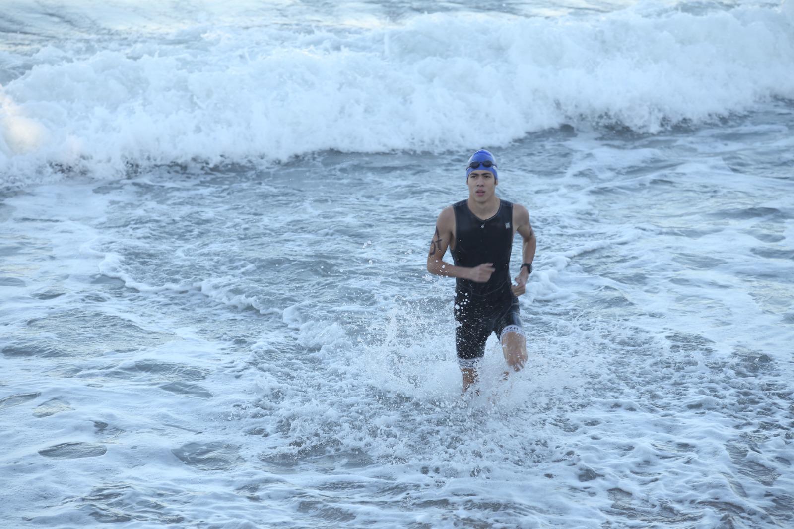 $!Conquista ‘Perrón’ Zazueta primera Puntuable de Natación