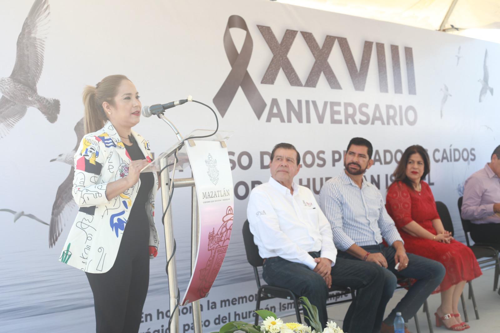 $!Hacen memoria de los pescadores fallecidos por los huracanes ‘Ismael’ y ‘Newton’