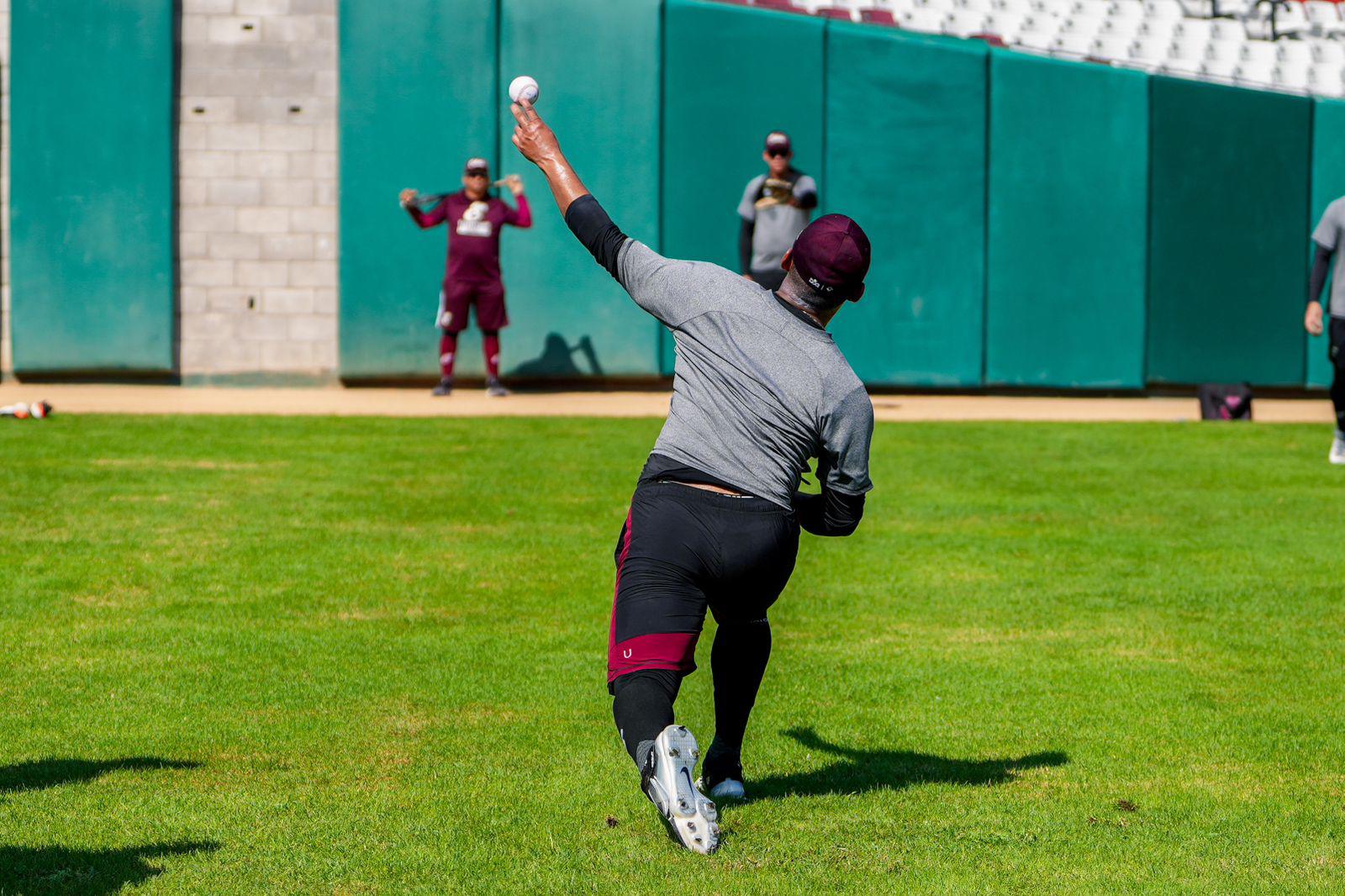 $!Emmanuel Ávila, Édgar Arredondo y Hansen López inician su preparación con Tomateros de Culiacán
