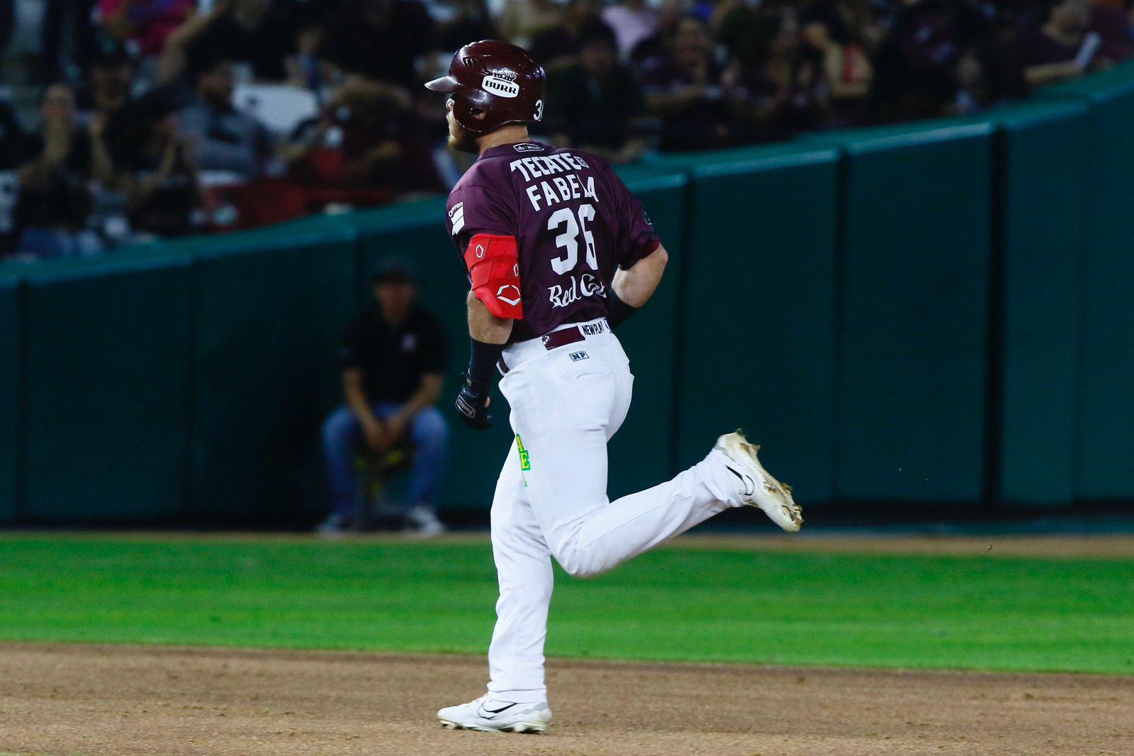 $!Algodoneros de Guasave arruina la fiesta de Tomateros de Culiacán