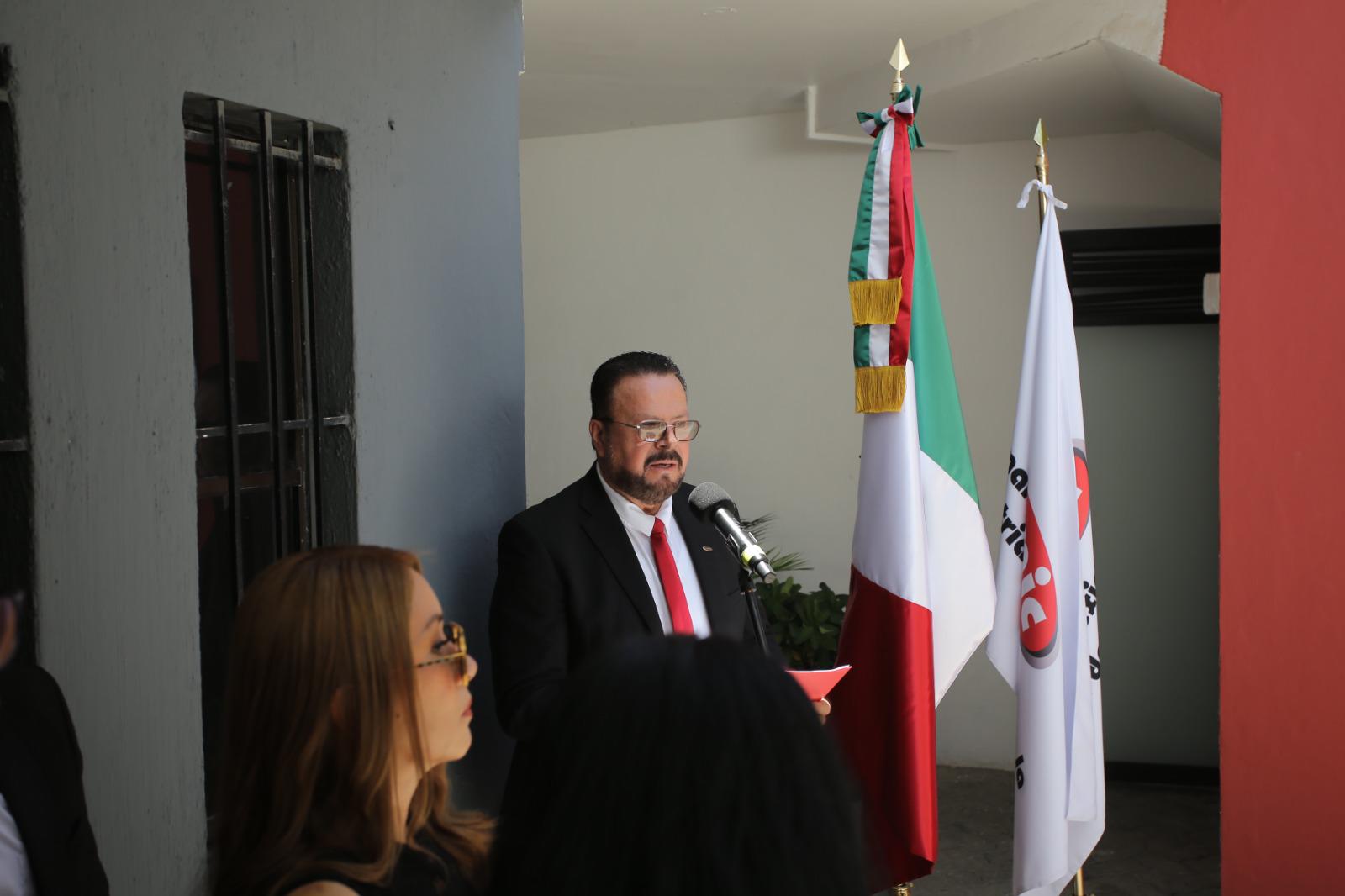 $!En honor a su 60 aniversario, CMIC delegación Sur devela placa conmemorativa