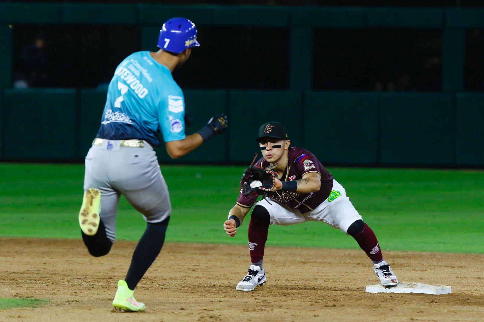 $!Mallex Smith lleva al triunfo a Tomateros de Culiacán