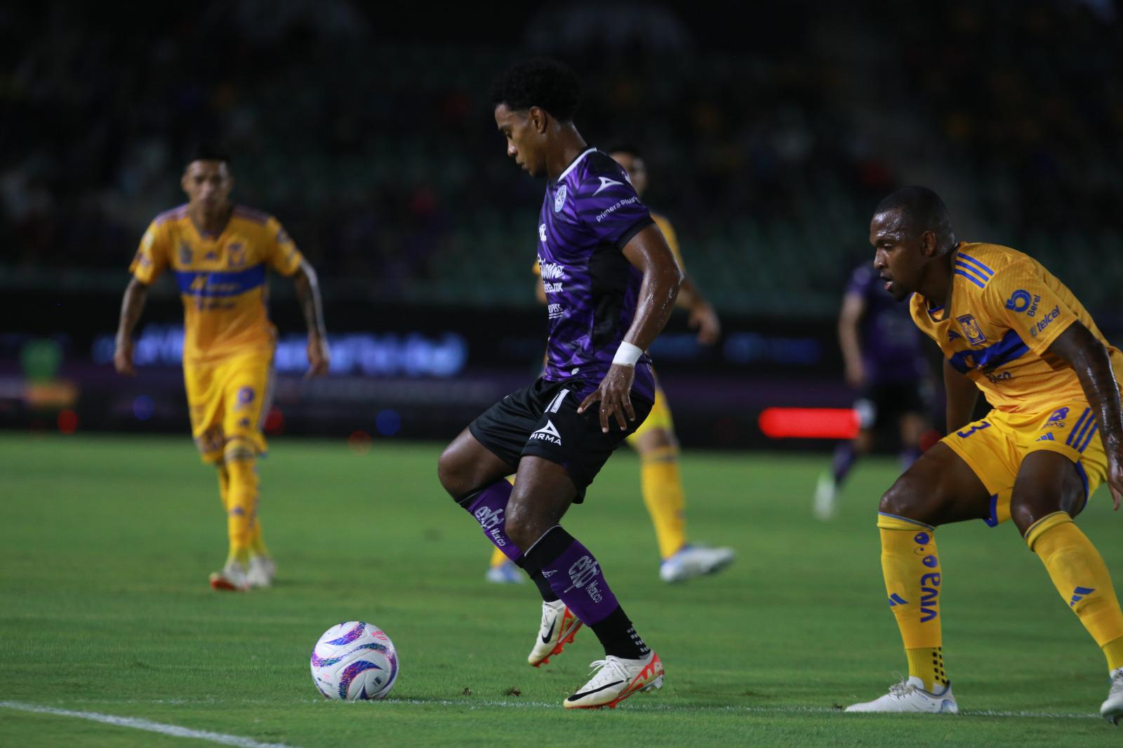 $!Mazatlán FC se queda corto en el Kraken y cae ante Tigres