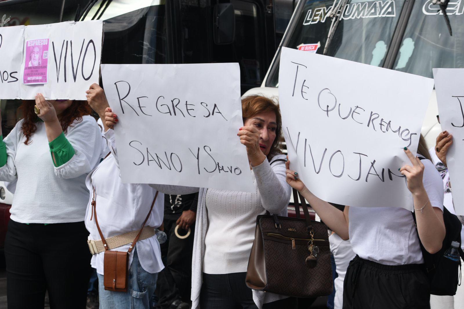 $!Sector transportista de Sinaloa se une a manifestación por desaparición de Jaime Michel Palazuelos Velázquez