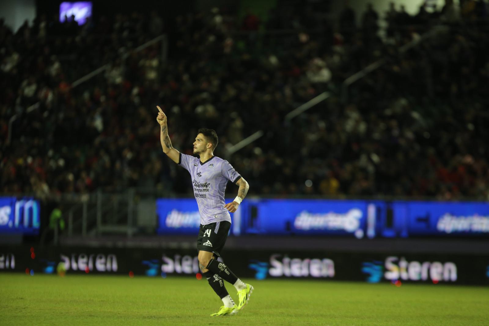 $!Mazatlán FC salva el empate ante Chivas de manera agónica