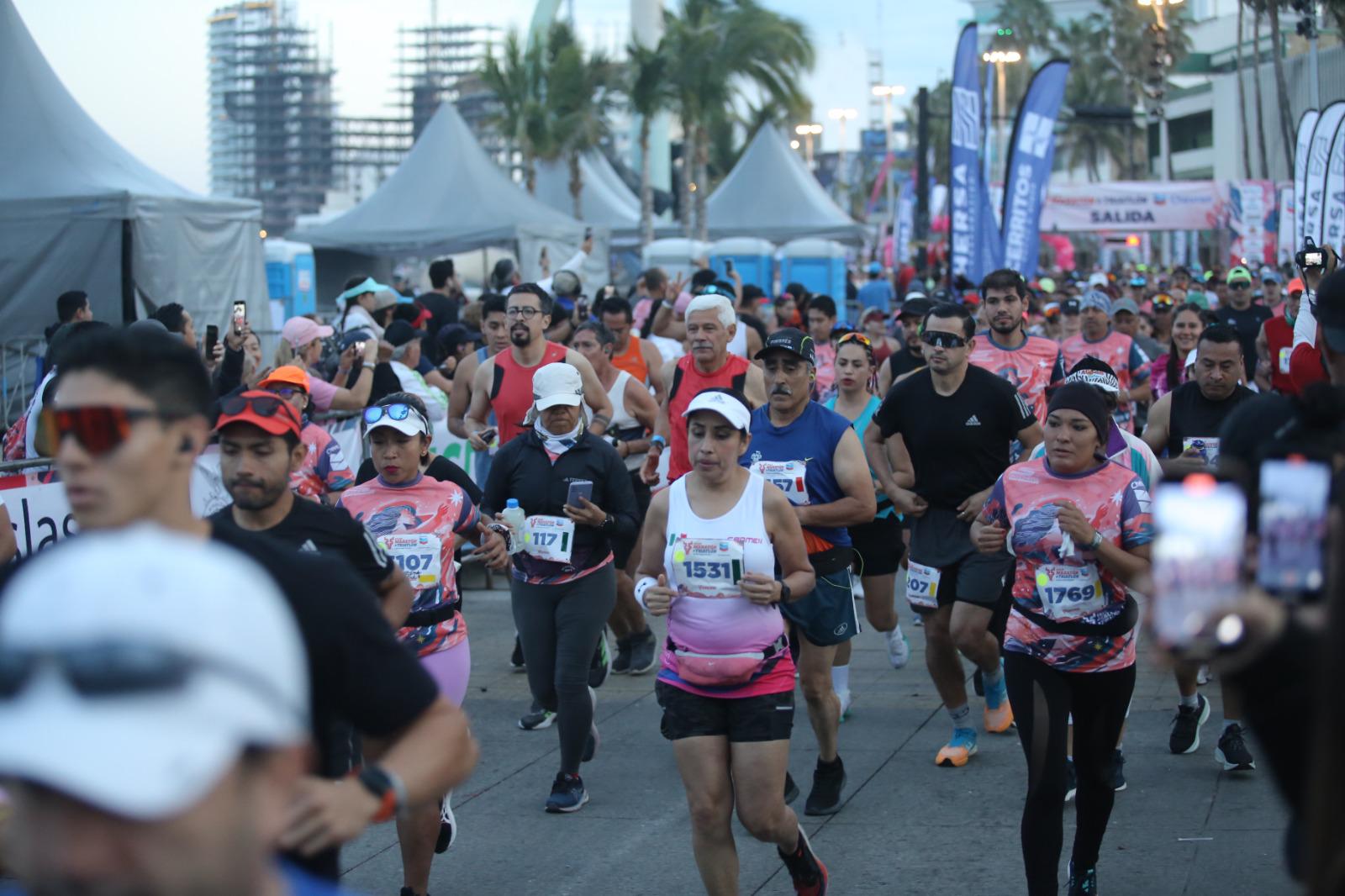 $!Rodrigo González y Elvia Carranco imponen su ritmo en los 5K del Gran Maratón Pacífico