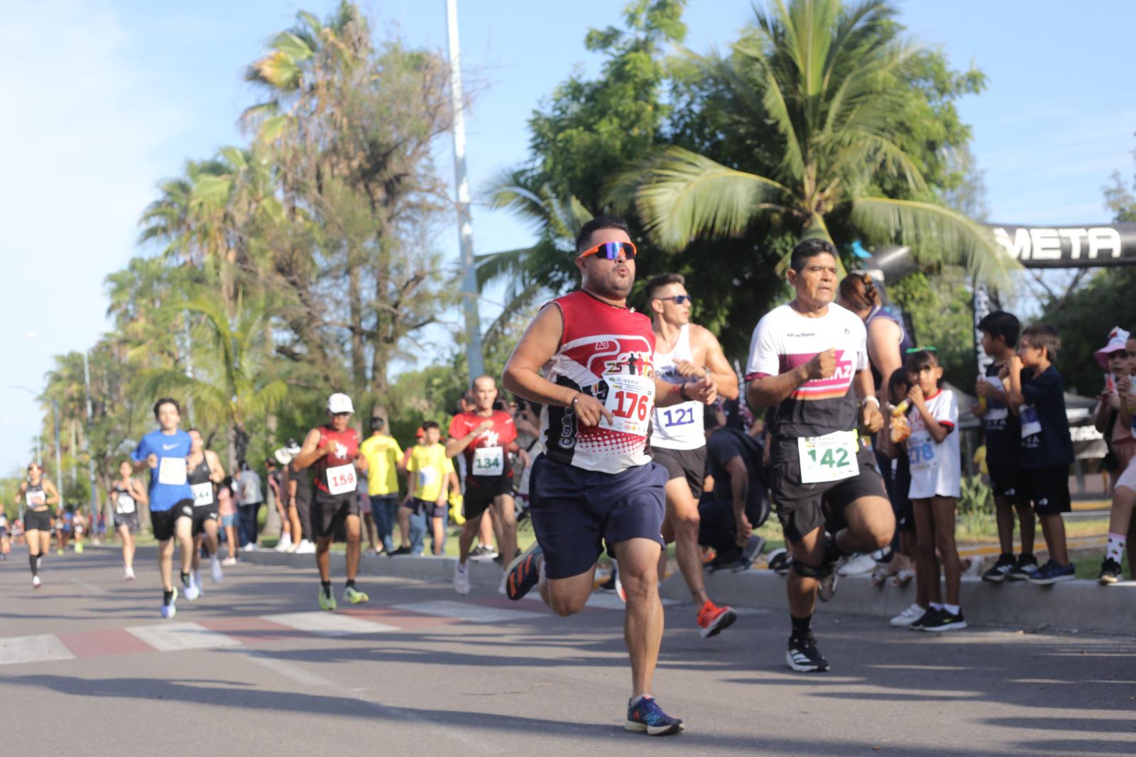 $!Dinastía Labrador hace de las suyas en Carrera del Día del Abogado