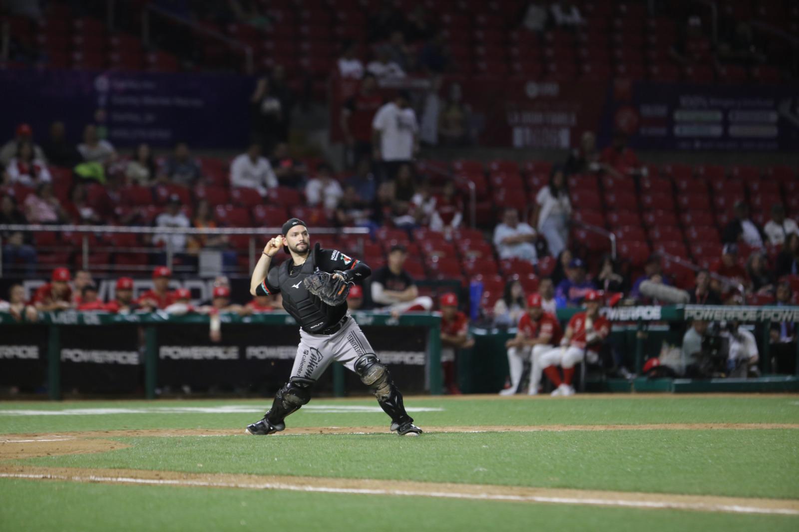 $!Despierta ofensiva y Venados empareja serie ante Naranjeros