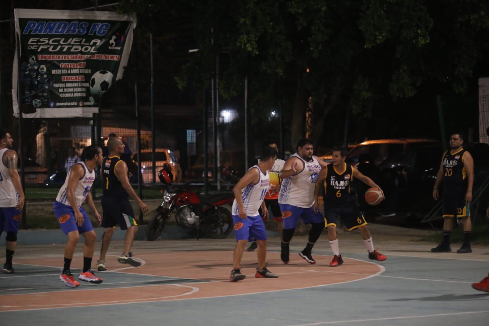 $!Por fin puede coronarse Cremería del Bajío en Baloncesto Burócrata