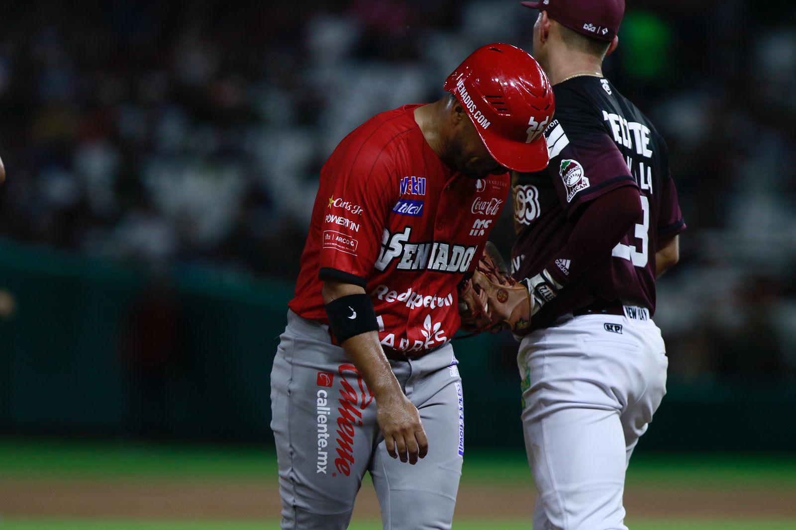 $!Tomateros comienza con el pie derecho su lucha por el tricampeonato de la LMP
