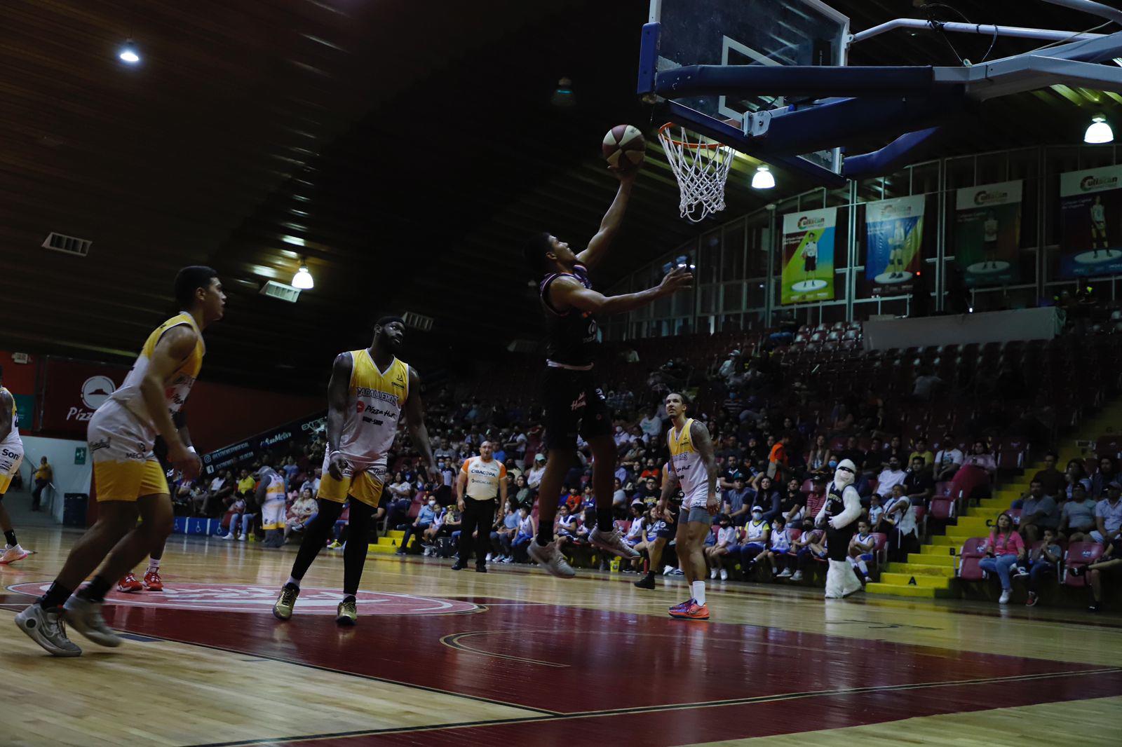 $!Venados Basketball barre a Caballeros de Culiacán en la última serie del rol regular