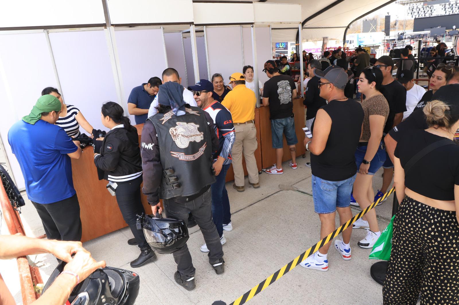 $!Intenso movimiento registra Foro Biker con inicio de registros de la Semana de la Moto