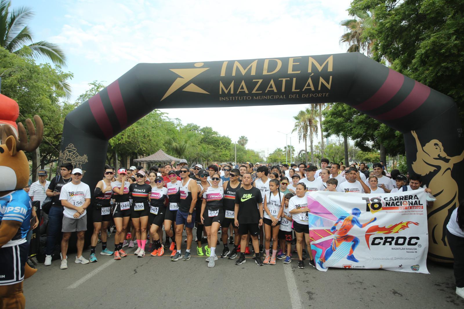 $!Labrador y Medina imponen categoría en Carrera Nacional por la Salud, en Mazatlán