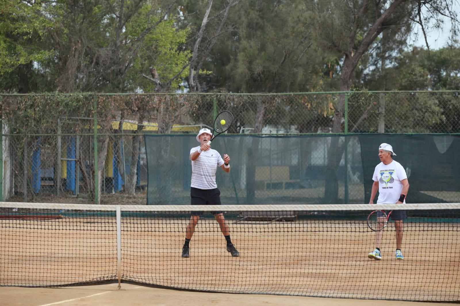 $!Medrano y Cota se consagran campeones de Tenis Senior