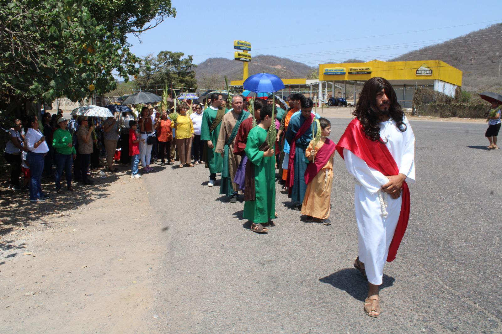 $!Párroco de El Rosario llama a fieles en Domingo de Ramos a vivir ‘santamente’ esta Semana Santa