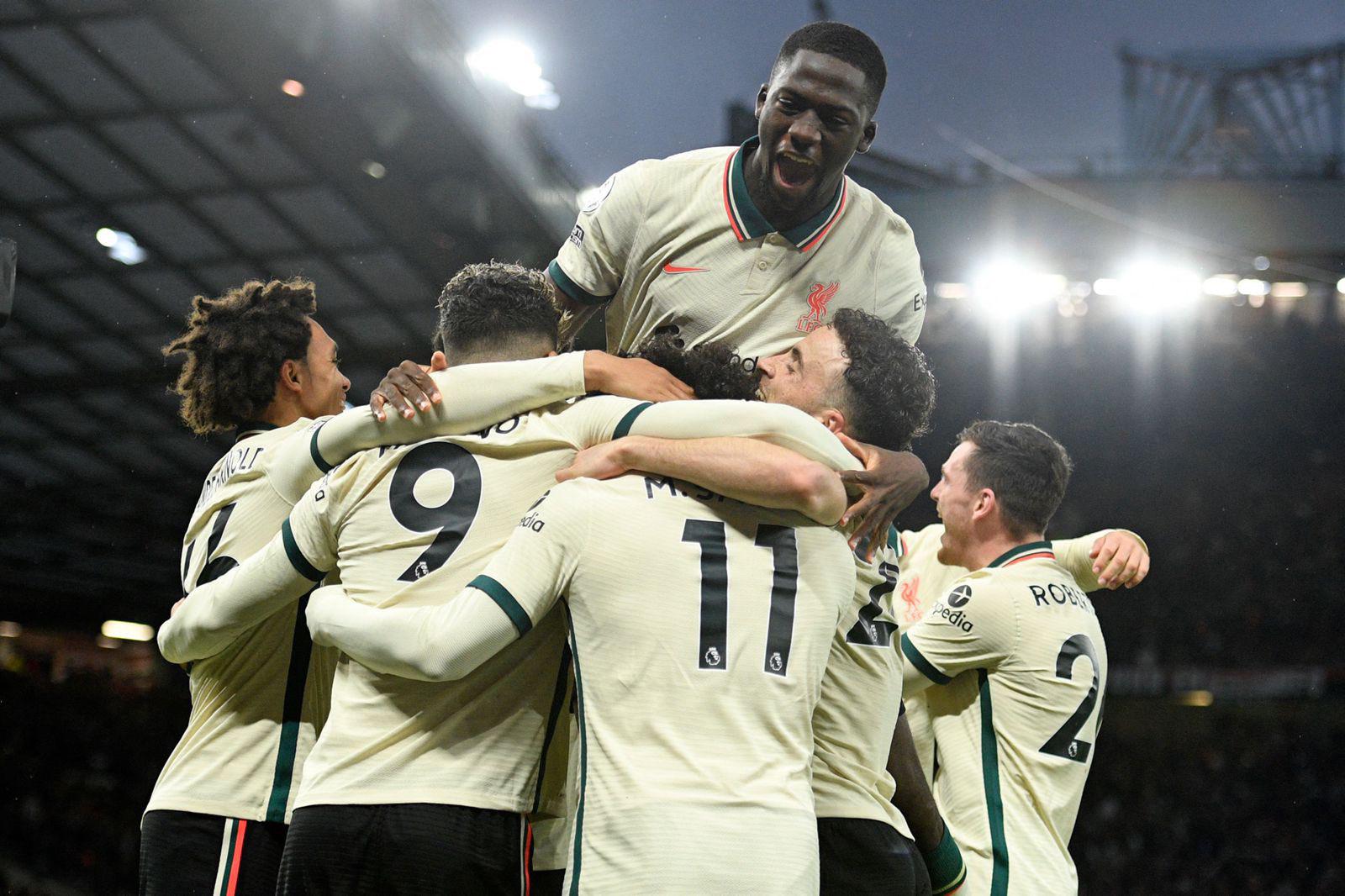 $!El Liverpool humilla 5-0 al Manchester United en Old Trafford con triplete de Salah