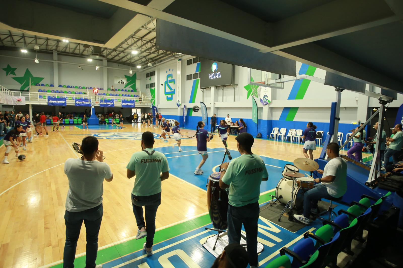 $!Inician Las Plebes nueva aventura en baloncesto profesional