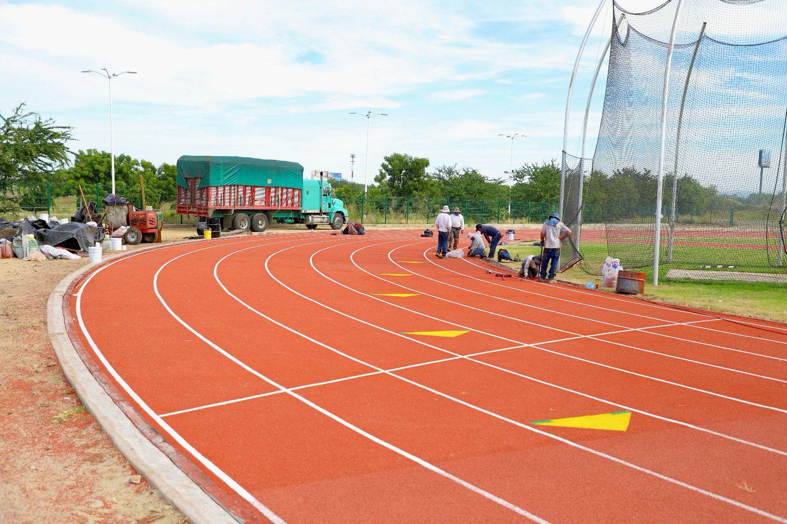 $!Reabrirán este lunes pista de atletismo del CAR