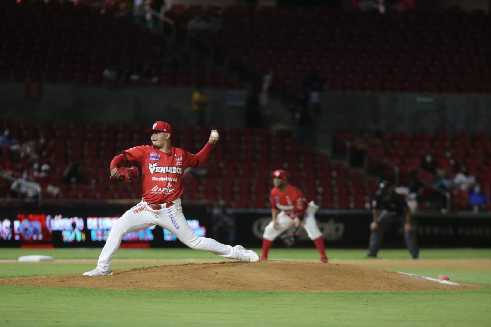 $!Venados de Mazatlán exprime a Naranjeros en el primero de la serie