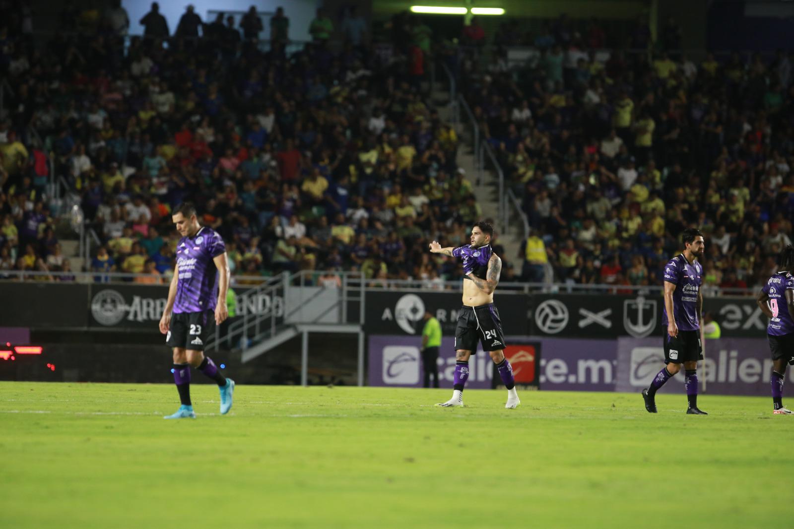 $!Mazatlán FC no puede mantener la ventaja y cae ante el líder América en el Kraken