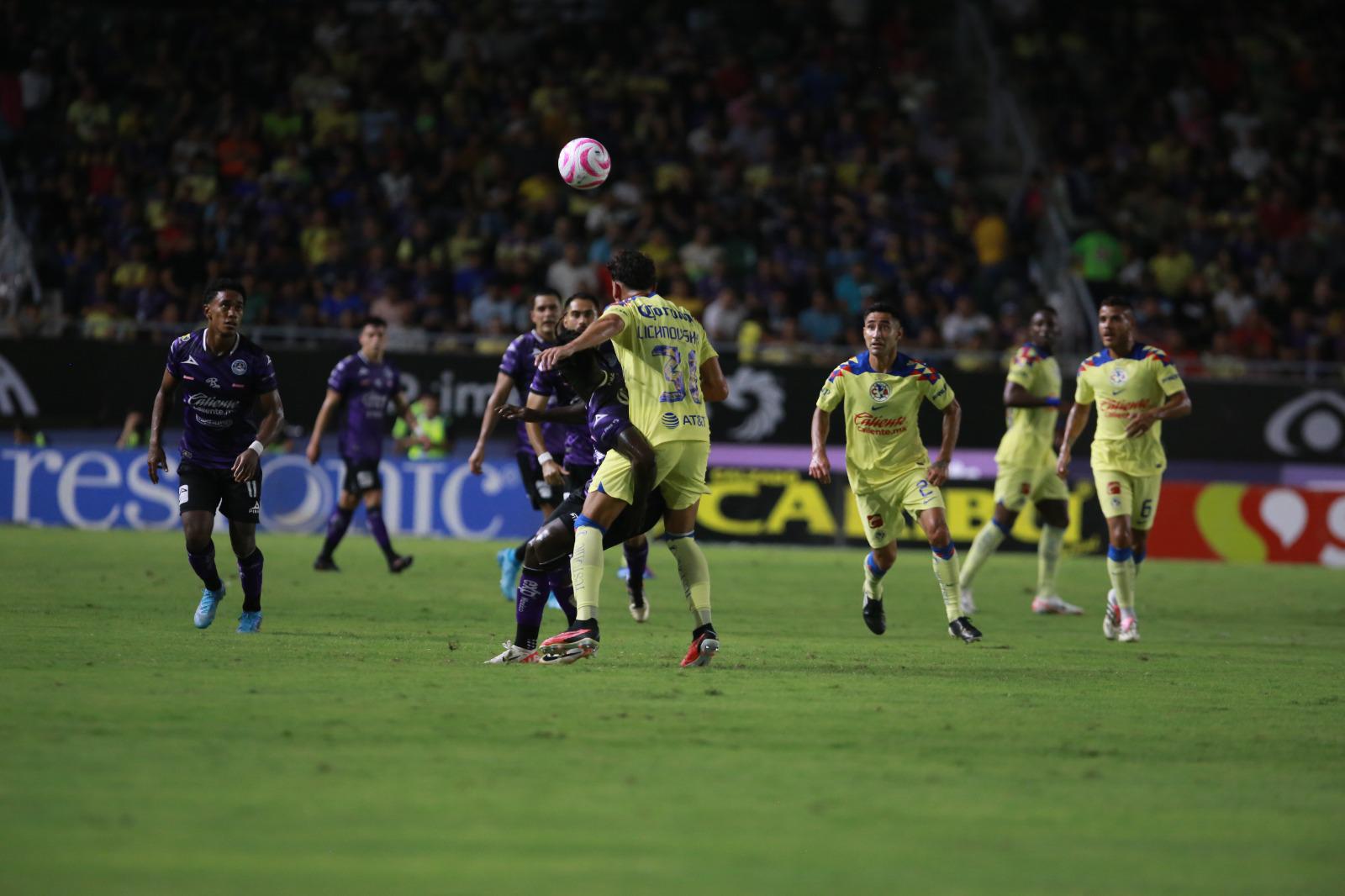 $!Mazatlán FC no puede mantener la ventaja y cae ante el líder América en el Kraken