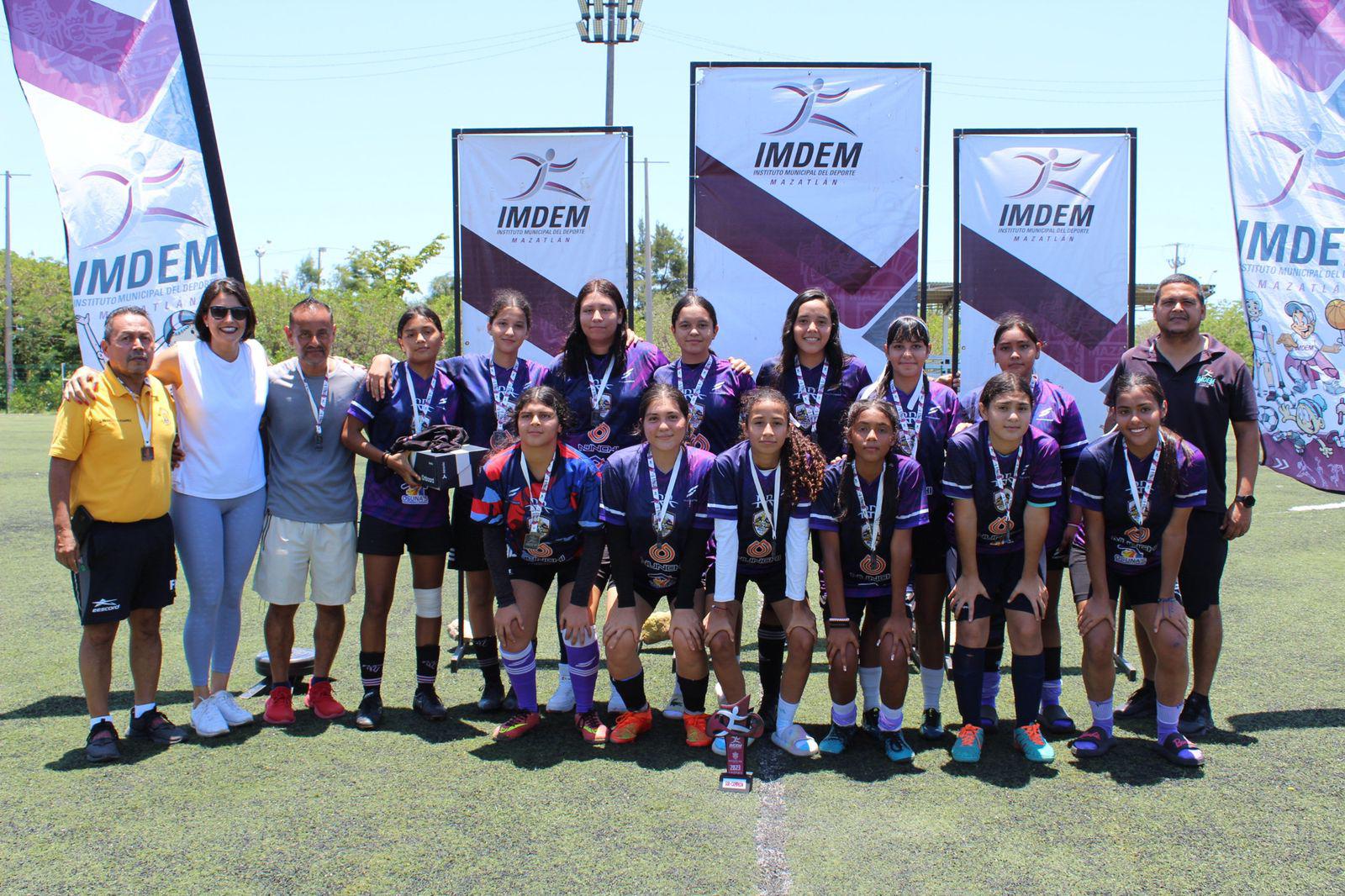 $!Rugido triunfal en la final de la Liga Juvenil de Futbol Femenil