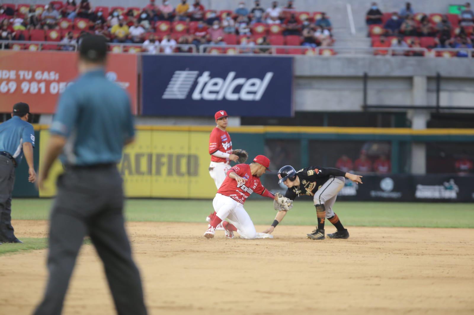 $!Venados de Mazatlán deja escapar la barrida ante Naranjeros