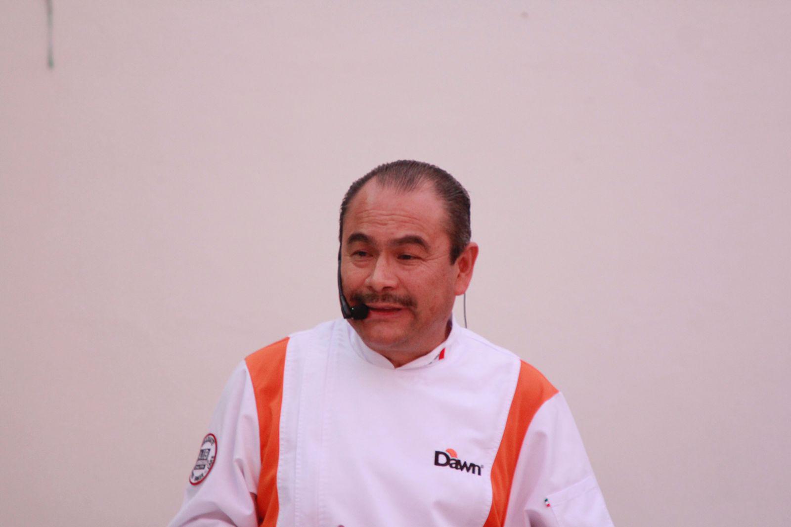 $!Un pastel con harinas preparadas es de muy buena calidad, asegura Héctor Flores