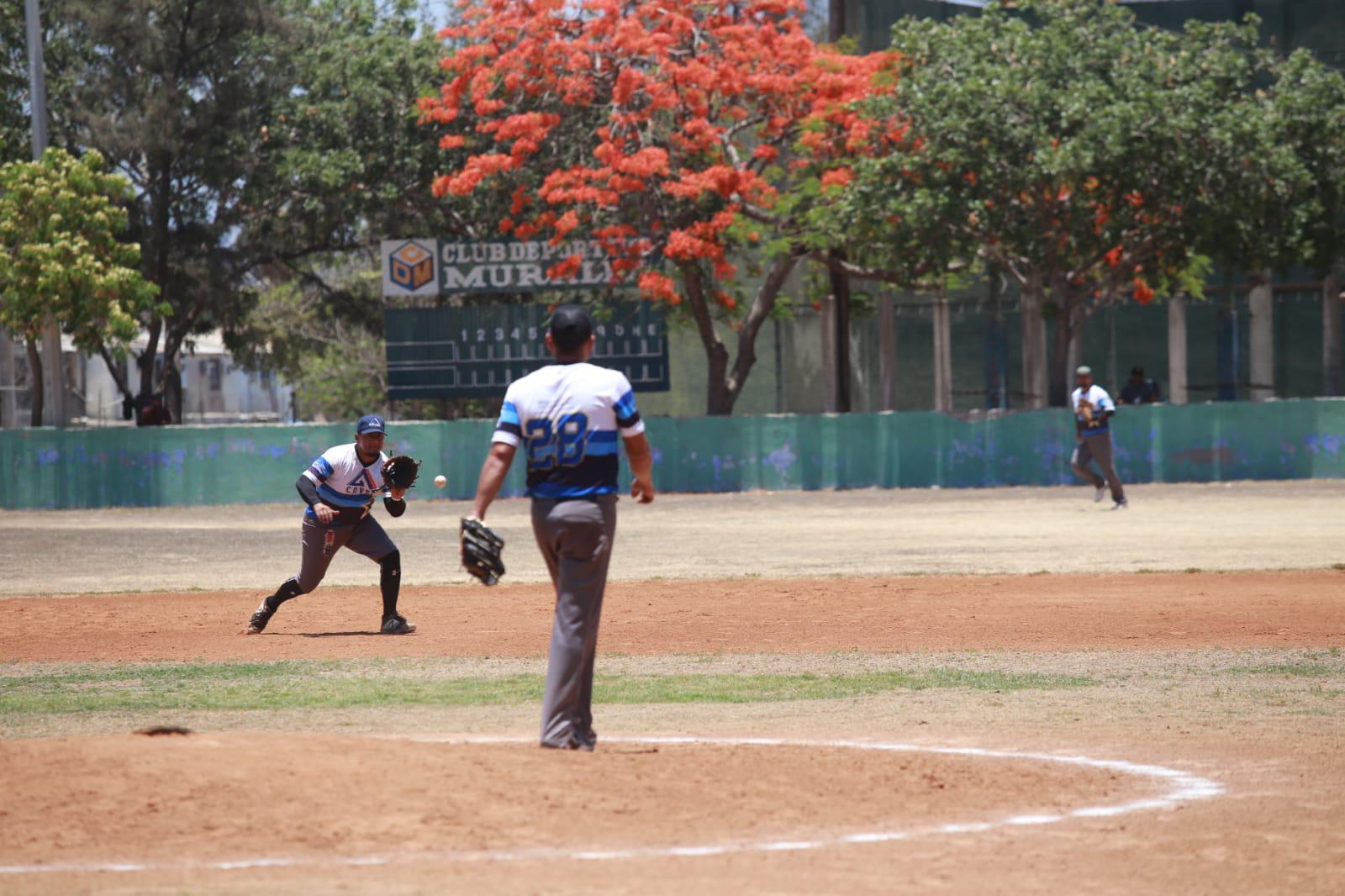 $!Covec es el nuevo rey del Beisbol 40 y Más, en Club Muralla